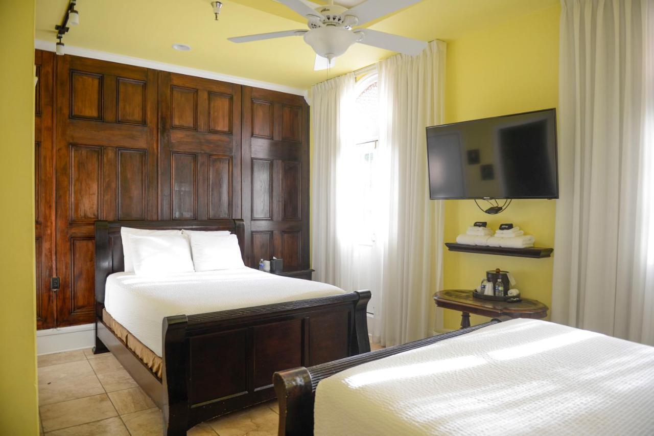 Frenchmen Hotel นิวออร์ลีนส์ ภายนอก รูปภาพ